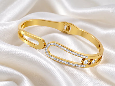 Elara Crystal Link Gold Bracelet