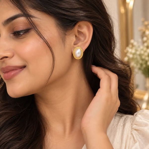 Evelisse Vintage Oval Pearl Stud Earrings