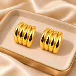 Golden Luxe Ribbed Stud Earrings 3