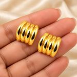 Golden Luxe Ribbed Stud Earrings 5