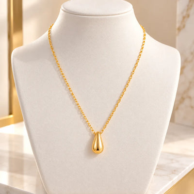 Golden Teardrop Minimal Pendant Necklace
