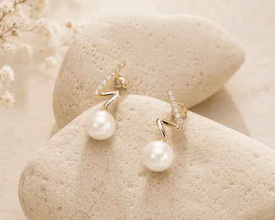 Pearl Glow Drop Earrings