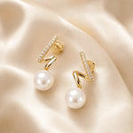 Pearl Glow Drop Earrings 3